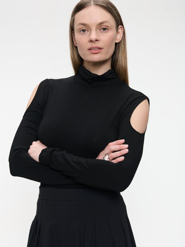 Top P TS01 | Black
