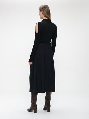 Top P TS01 | Black