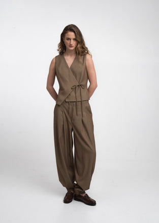 Nyra viscose blend waistcoat | Brown