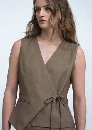 Nyra viscose blend waistcoat | Brown